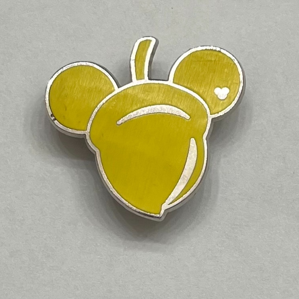 Collectible HIDDEN Mickey Mouse Trading Pin 5 of 5; Yellow Acorn